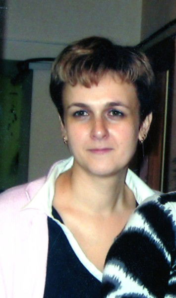 Елена Сухарникова