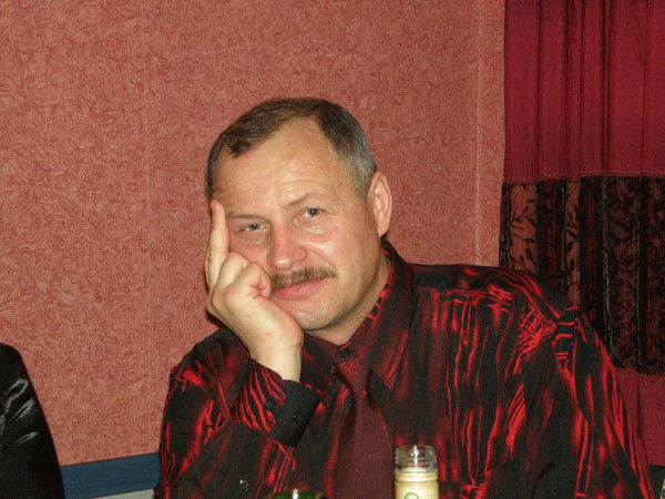 Геннадий Кожухарь