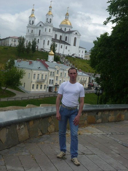 Олег Михайлов