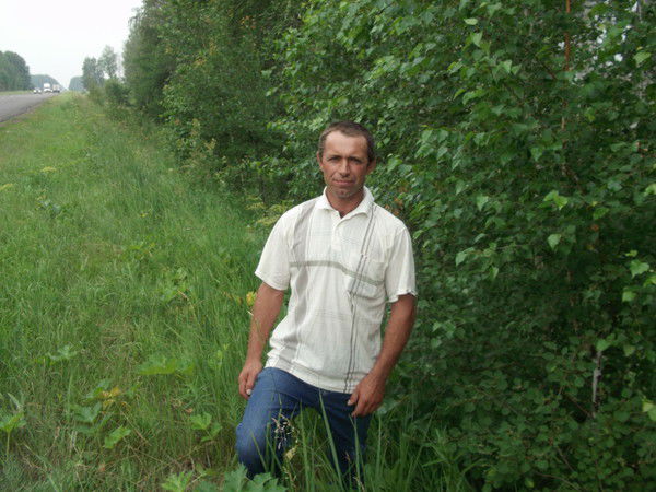 Виктор Олейник