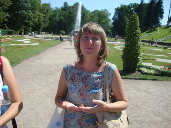 Елена Захарова