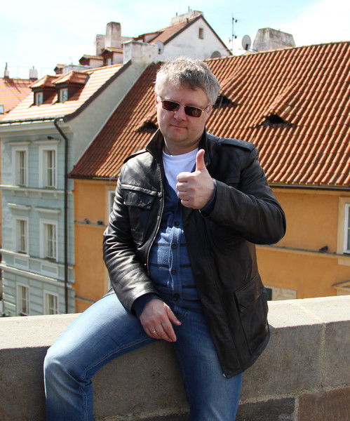 Олег Петров