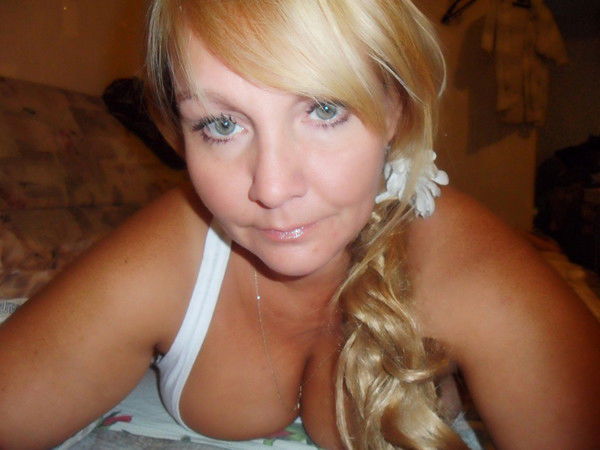 Елена Елена