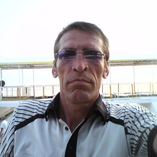 Олег Глазков