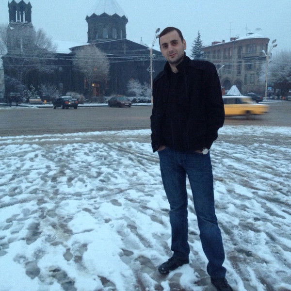 Тарон Саргсян