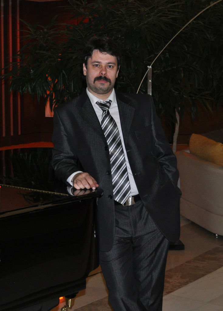 Анатолий Некрасов