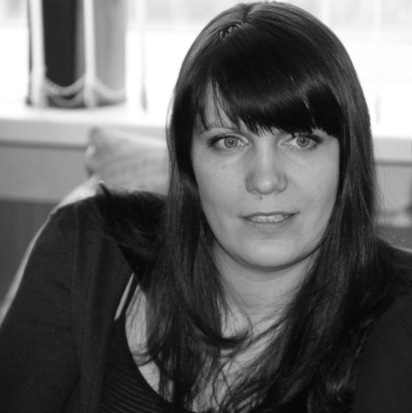 Елена Усова