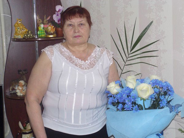 Нина Гольденбайн (Величко)