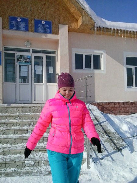 Акмарал Азимханова