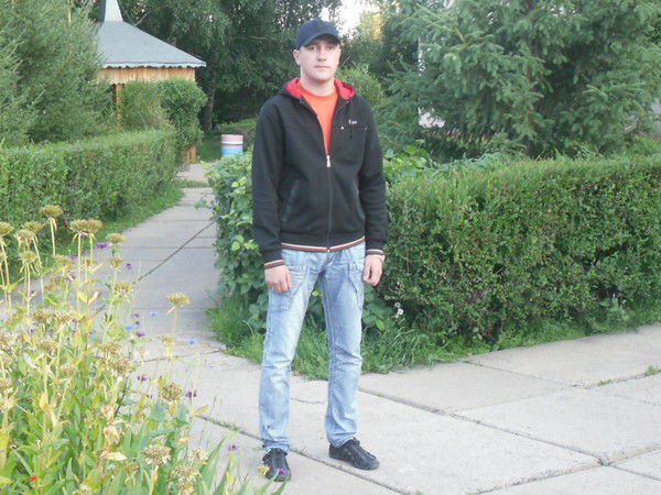 Денис Колыш