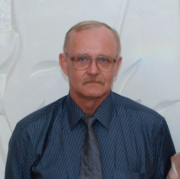 Владимир Брюшков