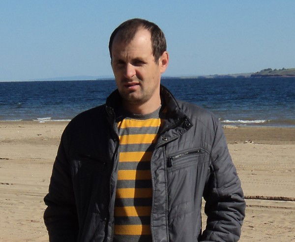 Максим Елизарьев