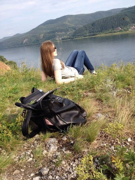 Настя Попова