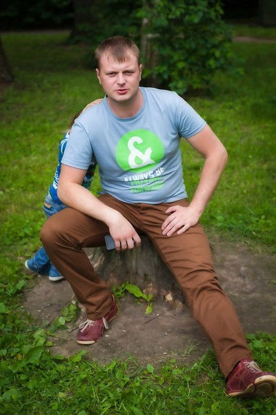 Олег Бобровский