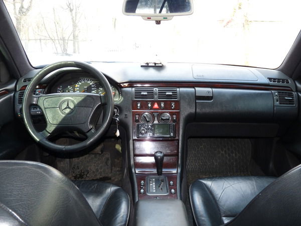 Александр Фролов