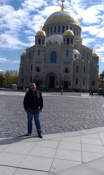 Денис Бредин