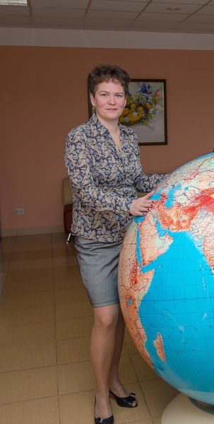 Елена Попова