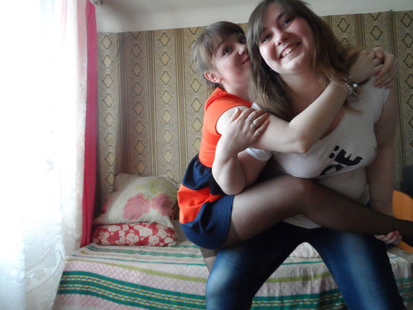 Уля Лопатина