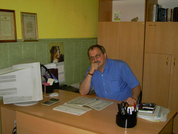 Владимир Емельянов