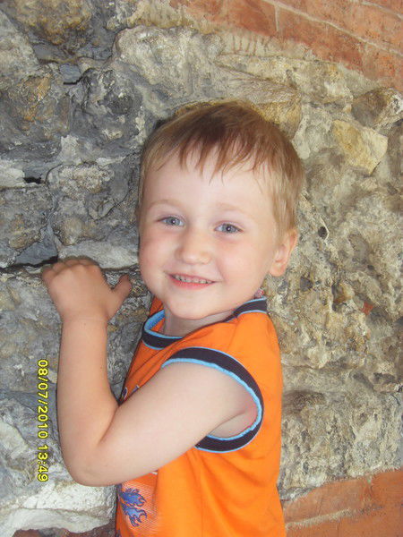 Петя Семенцов