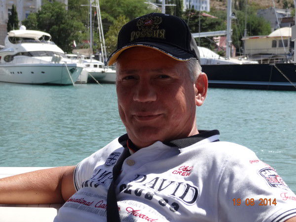 Александр Тихонов