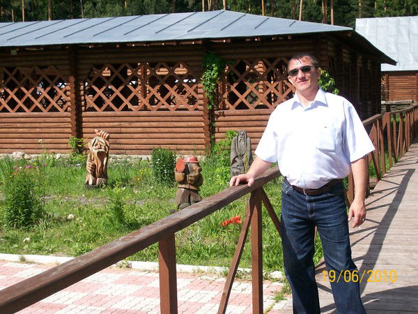 Алишер Мамарахимов