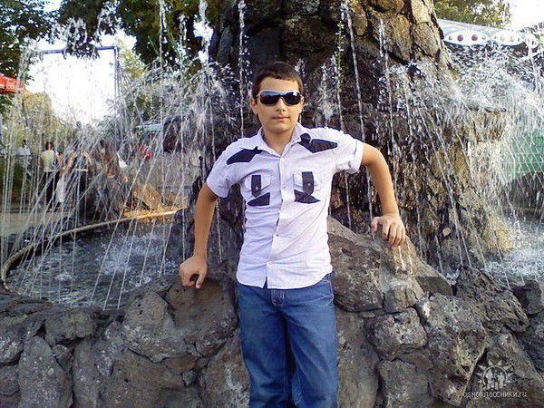 Арман Колян