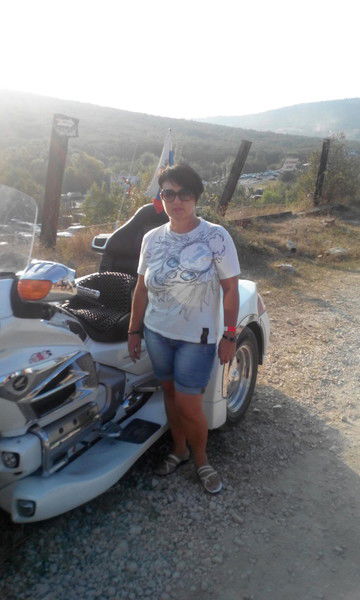 Марина Велина