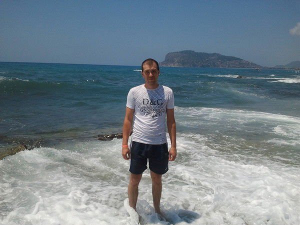 Андрей Ефремов