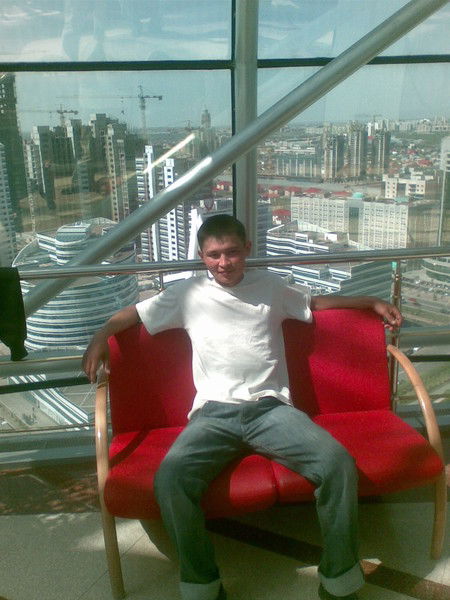 Серик Досполов