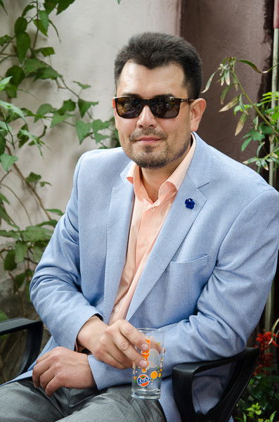 Айбек Валиев