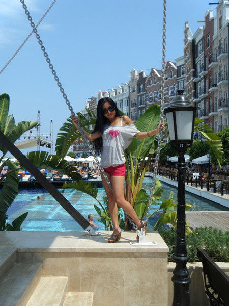 Мадиночка Адамова