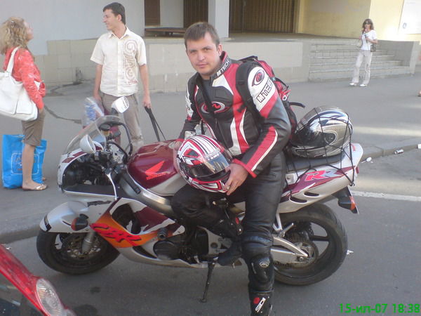 Константин Зубарь