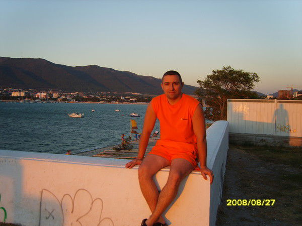 Анатолий Емельянов