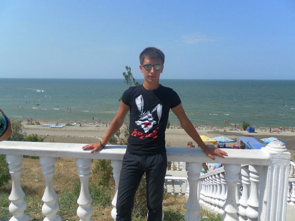 Влад Максимов