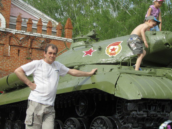 Владимир Маков