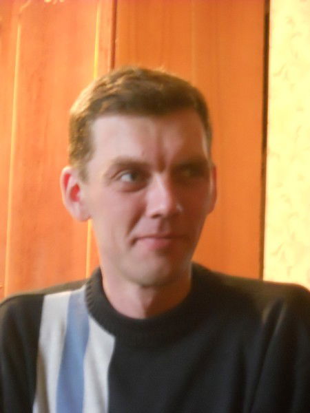 Николай Карлов