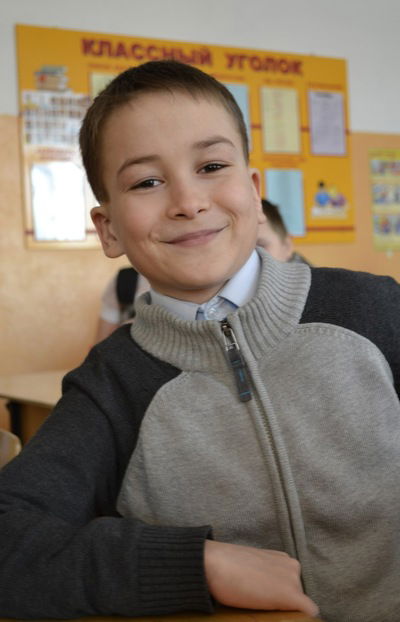 Денис Бобин