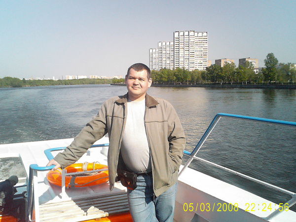 Олег Антипов