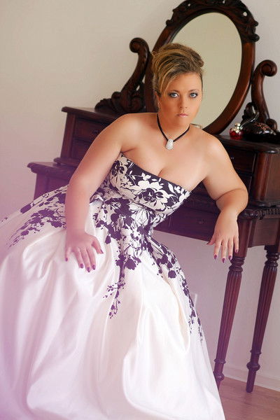 Елена Елена