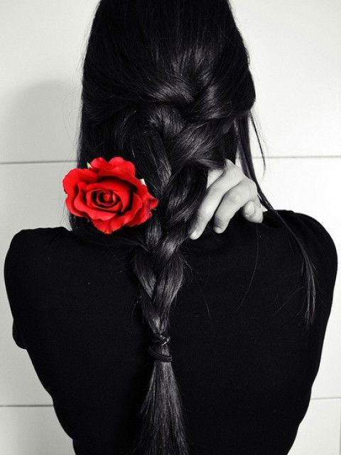 Мила Милова