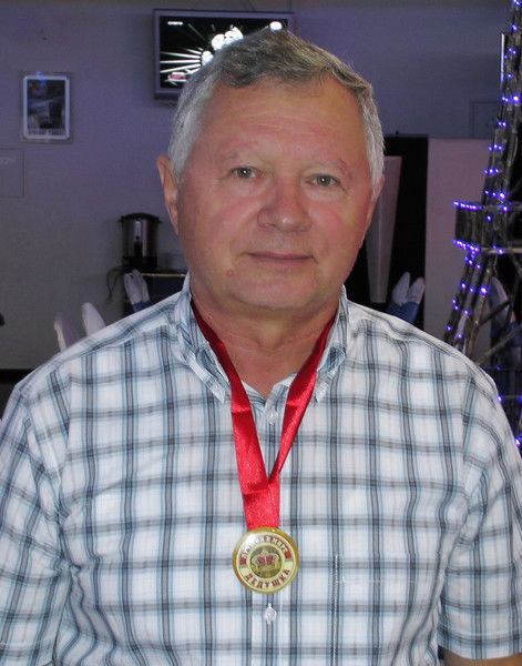 Александр Младинский