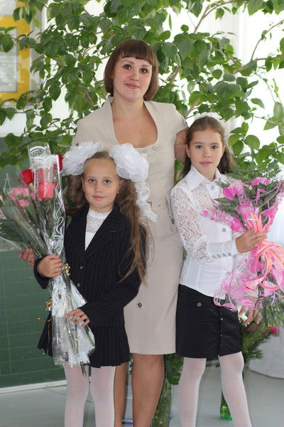 Катя Знакова