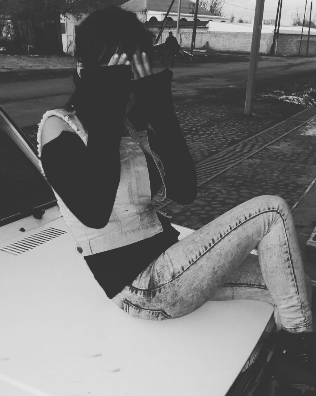 .......................