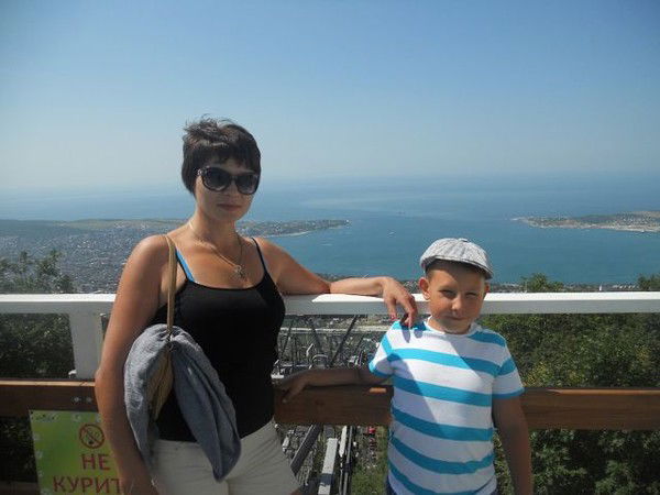 Оля Захарова