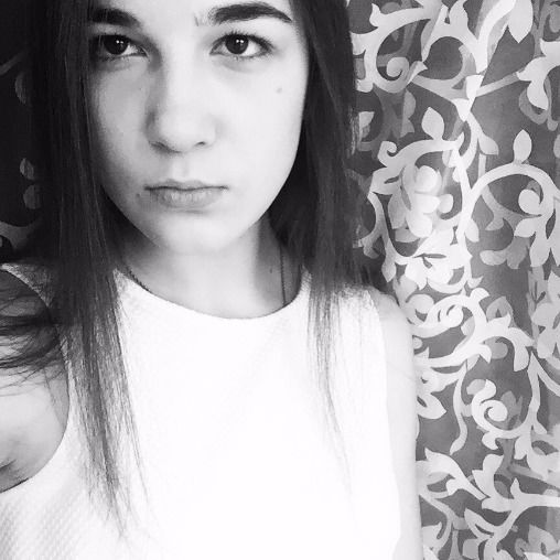 Ксюша Суханова