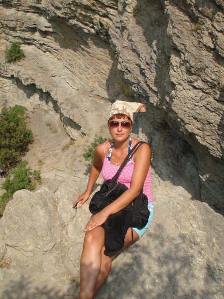 Вика Попова