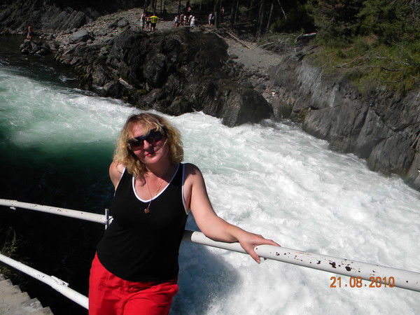 Лариса Сурепина