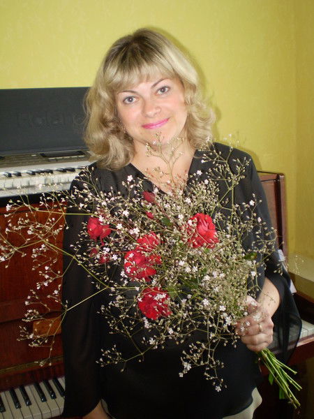 Елена Николаева