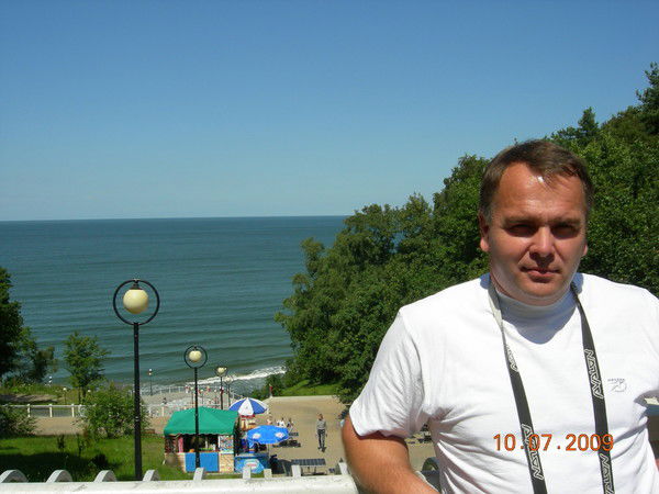 Александр Власов